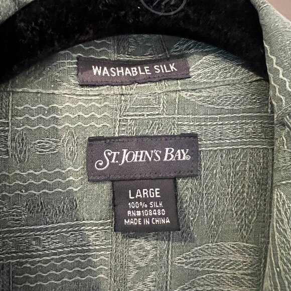 Men's St. John's Bay Silk Sage Green Button Down, Short Sleeve, Size Large - Picture 3 of 10